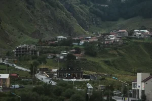 How to Get to Kazbegi from Tbilisi: Your Complete Transport Options