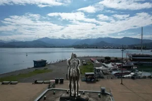 Batumi Nightlife Guide: Where to Party After Dark in Georgia