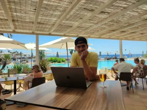 Georgia for Digital Nomads: A Comprehensive Review of the Pros and Cons